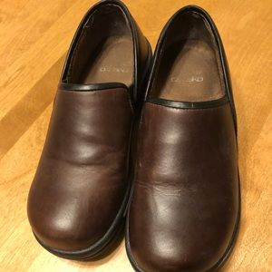 Dansko clogs size 37